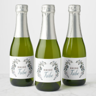 Étiquettes Pour Bouteilles De Vin Mousseux Cimier de jardin Floral Bride Tribe Calligraphie