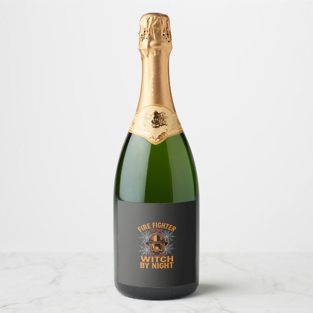 Étiquettes Pour Bouteilles De Vin Mousseux Conception de sorcière de Halloween de pompier (Devant)