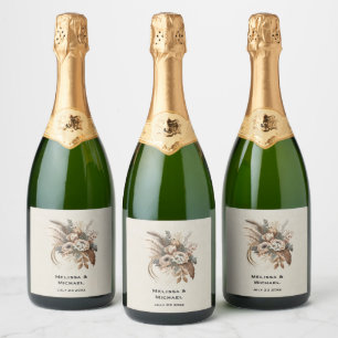 Étiquettes Pour Bouteilles De Vin Mousseux Élégantes Fleurs Foliage et Plumes Mariage