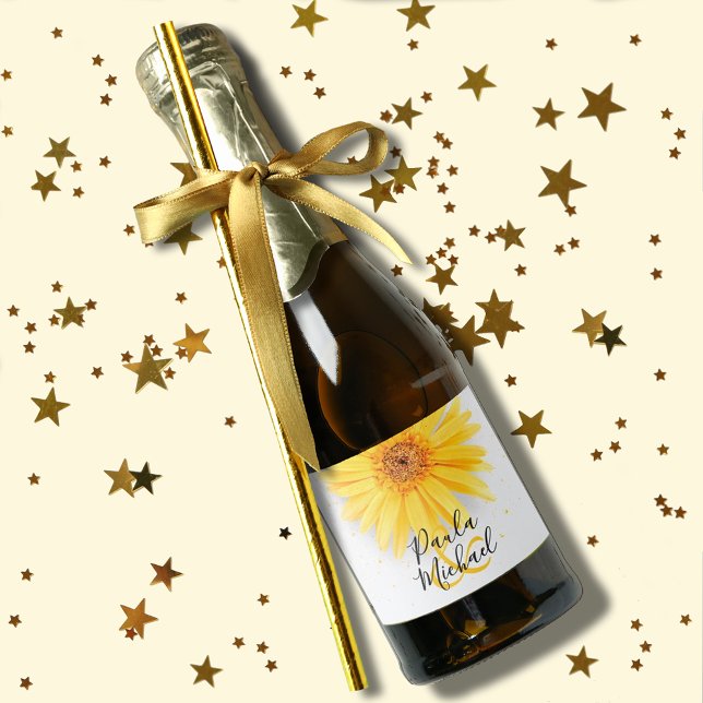 Étiquettes Pour Bouteilles De Vin Mousseux Fête du Mariage de la marguerite jaune Mini (Yellow daisy wedding mini champagne labels for favors or to serve to guests)