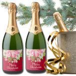 Étiquettes Pour Bouteilles De Vin Mousseux Joyeux Noël Floral Poinsettia Rouge Fête<br><div class="desc">Étiquettes personnalisés de bouteille de champagne de Noël rouge qui présentent un grand poinsettia rose,  fleurs d'hiver,  pins et feuilles saints,  vos détails en lettres chic. CORRESPONDRE des articles dans notre magasin.</div>