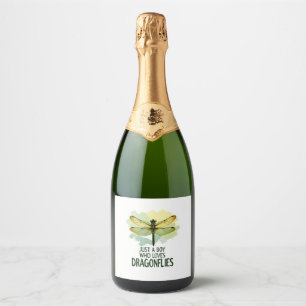 Étiquettes Pour Bouteilles De Vin Mousseux Juste un garçon qui aime les libellules. Libellule