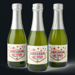 Étiquettes Pour Bouteilles De Vin Mousseux Las Vegas Engaged Celebration Couple<br><div class="desc">Célébrez votre fiançailles à Las Vegas avec vos amis et votre famille. Obtenez des milliers de compliments sur ce design. Associez-vous à votre Couple et créez des moments inoubliables à Las Vegas,  Nevada.</div>
