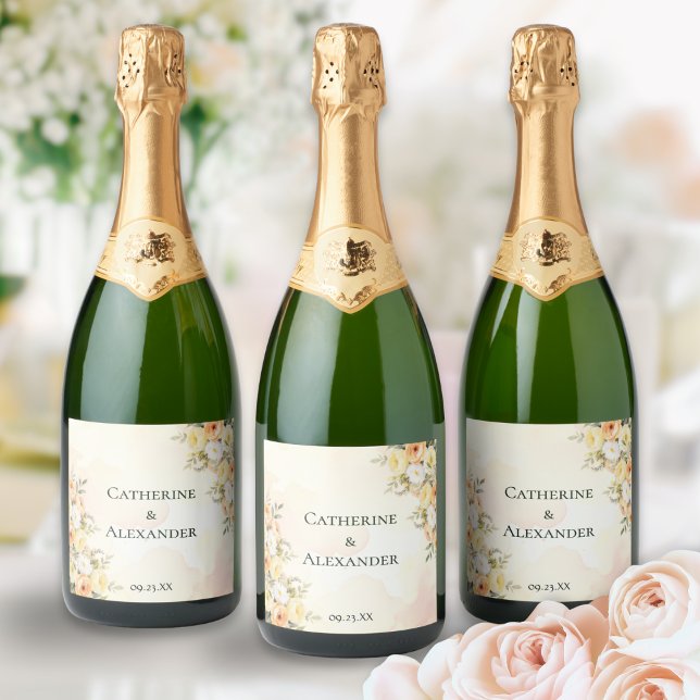 Étiquettes Pour Bouteilles De Vin Mousseux Mariage floral rustique Roses d'aquarelle personna (Custom labels for your reception sparkling wine, personalized with couple's names and wedding date)