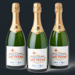 Étiquettes Pour Bouteilles De Vin Mousseux Mariage Las Vegas<br><div class="desc">Préparez-vous pour un mariage Las Vegas mémorable avec ces étiquettes de bouteille mariage personnalisables! Un détail qui conviendra à merveille à l'heure de l'apéro,  à la réception d'accueil ou après la fête.</div>