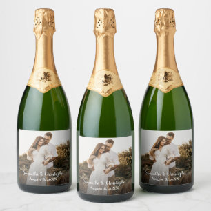 Étiquettes Pour Bouteilles De Vin Mousseux Moderne Simple Fiançailles Photo mariage Favoriser