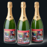 Étiquettes Pour Bouteilles De Vin Mousseux Red Merry Christmas Family Photo<br><div class="desc">Bouteille de vin pétillant de Noël Rouge avec photos et texte changeants - vous pouvez ajouter votre nom de famille et changer des photos,  imprimé sur arrière - plan rouge</div>