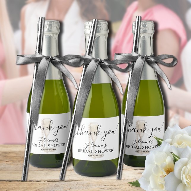 Étiquettes Pour Bouteilles De Vin Mousseux Remerciements pour une Baby Shower pour Filles ave (Pearls & Prosecco bridal shower thank you personalized mini champagne bottle labels)