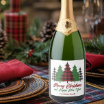 Étiquettes Pour Bouteilles De Vin Mousseux Rouge rustique Joyeux Noël Joyeux Nouvel An<br><div class="desc">Cette bouteille de champagne de vacances rustique étiquette présente un plaid rouge branché et des arbres de Noël verts au-dessus de votre message Joyeux Noël et Bonne Année. Un look mignon et traditionnel qui est actuellement de nouveau dans le style, ces étiquettes festifs sont parfaits pour une famille qui aime...</div>