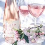 Étiquettes Pour Bouteilles De Vin Mousseux Sip and See Baby shower Decor Floral moderne<br><div class="desc">Utilisez ce étiquette de vin pétillant d'inspiration botanique et de jardin pour donner le ton d'une belle et élégante gorgée et voir. Des fleurs bleues, roses et jaunes délicates encadrent votre texte et le nom du nouveau bébé. Vous avez besoin d'aide en matière de couleurs ou de personnalisation ? Envoyez-nous...</div>