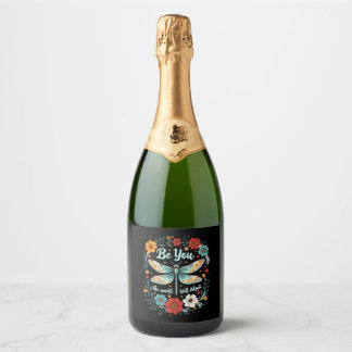 Étiquettes Pour Bouteilles De Vin Mousseux Soyez vous le monde s'adaptera - Dragonfly (1)