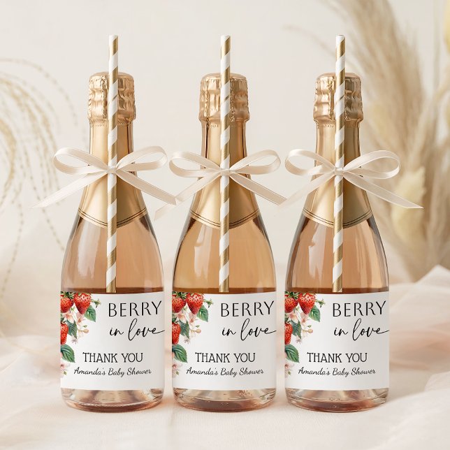Étiquettes Pour Bouteilles De Vin Mousseux Sweet Berry in Love Strawberry Bridal Shower Mini (Créateur téléchargé)