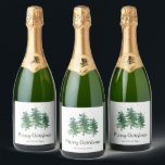 Étiquettes Pour Bouteilles De Vin Mousseux Winter Forest Merry Christmas Company<br><div class="desc">Ces étonnants autocollants de bouteilles d'aquarelle qui disent "Joyeux Noël" et votre nom d'entreprise qui ont des pins multicolores élégants et des étoiles de parties scintillant d'or et des confettis sur eux sont parfaits pour mettre sur toutes les bouteilles de vin pétillant que vous avez à vos événements de vacances....</div>