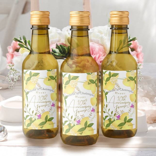 Étiquettes Pour Bouteilles De Vin Serrement de citron  (10th Wedding Anniversary Lemon Squeeze Wine Label)
