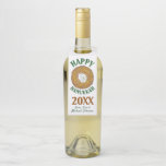 Étiquettes Pour Bouteilles Latke Heureux Hanoukka Chanukah Fête juive Favoris<br><div class="desc">Design présente une illustration originale d'une délicieuse crêpe de pommes de terre au latke surmontée de crème aigre, un aliment de base de la cuisine de vacances juive. Idéal pour les célébrations Hanoukka ! Ce design de latkes de Chanukah est également disponible sur d'autres produits. De nombreux autres modèles de...</div>