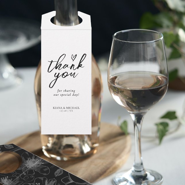 Étiquettes Pour Bouteilles Love Calligraphy Merci Floral Black B&W ID940 (Front/Back In Situ)