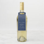 Étiquettes Pour Bouteilles Mariage Confetti en argent de marine bleu et de gl<br><div class="desc">Simple mais élégante, la collection de confettis bleu marine & glam argent mariage est un design époustouflant avec de charmants confettis en or sur un arrière - plan bleu marine, qui est parfait pour toute célébration mariage fantaisie. Ces étiquettes peuvent être personnalisées pour votre occasion spéciale et feraient les étiquettes...</div>