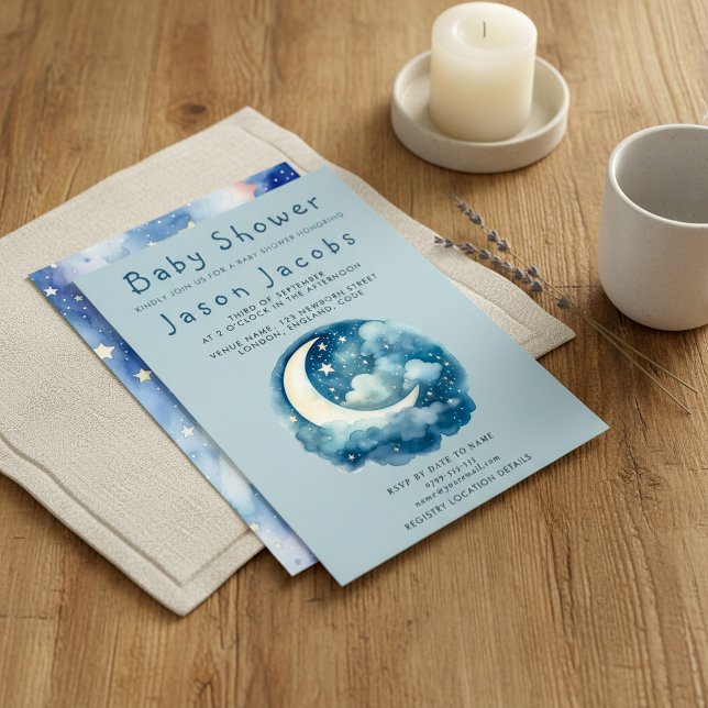 Etoiles et baby shower de lune invitation bleue (Stars and moon baby shower blue invitation with fluffy clouds and dreamy crescent moon.)