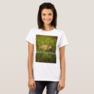 Étreignez un T-shirt de groundhog
