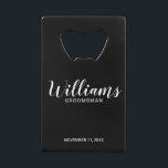 Étudiants modernes Noir Personnalisés<br><div class="desc">Script moderne Groomsmen Bouteille Ouvert avec le nom de toiletteur personnalisé en blanc style de police de script moderne avec titre et date mariage dans le style de police sans serif moderne sur arrière - plan noir. Aussi parfait pour Maid of Honor, Flower Girl, Mother of the Bride, Groomsmen, Best...</div>