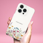 Étui personnalisé aquarelle florale pour iPhone 16<br><div class="desc">Étui personnalisé pour iPhone 16 Pro avec fleurs aquarelles. Un design élégant et moderne avec des fleurs aquarelles charmantes et une typographie adorable pour ajouter votre nom. Feuillage botanique dans un design simple et épuré sur un fond "blanc cassé" qui est parfait pour faire un cadeau unique pour votre mère....</div>