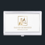 Étui Pour Cartes De Visite Avocat de Madame Justice Logo d'or d'avocat<br><div class="desc">Porte-cartes de carte de visite d'avocat de Madame Justice Logo d'or d'avocat.</div>