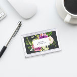 Étui Pour Cartes De Visite Fleur vive | Aquarelle personnalisée Florale<br><div class="desc">Élégant porte-carte de visite fleuri avec un bouquet de pivoines peintes à l'aquarelle et des fleurs roses dans des tons vifs de violet violet, rose et vert sur un riche arrière - plan au charbon brossé. Votre nom et/ou nom commercial est affiché au centre en lettres modernes sur un élément...</div>