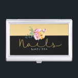 Étui Pour Cartes De Visite Typographie des ongles Parties scintillant or Bouq<br><div class="desc">Elégant design géométrique noir et or avec bouquet floral coloré et Nails-Typographie en parties scintillant dorée police script moderne.</div>