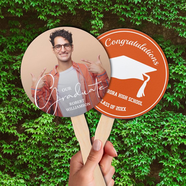 Éventail Casquette de 2e cycle Moderne - Photo de fin d'étu (Keep cool on graduation day or at your party with these photo double-sided hand fans.)