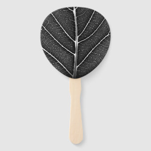 Éventail Feuille lumineuse noir et blanc en gros plan