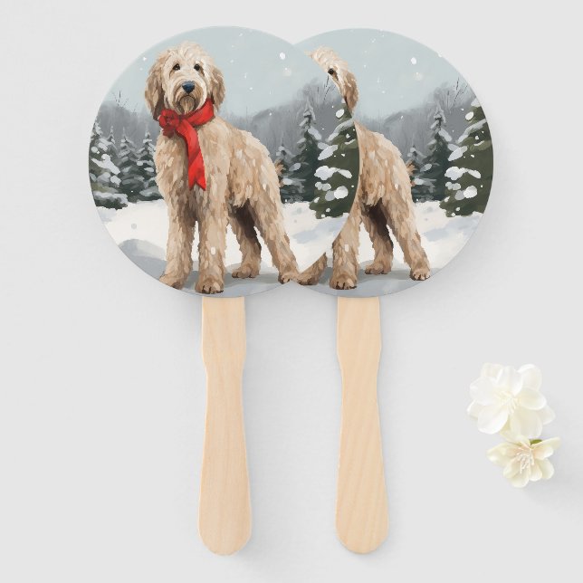 Éventail Goldendoodle Chien dans Noël de neige (Devant et derrière)