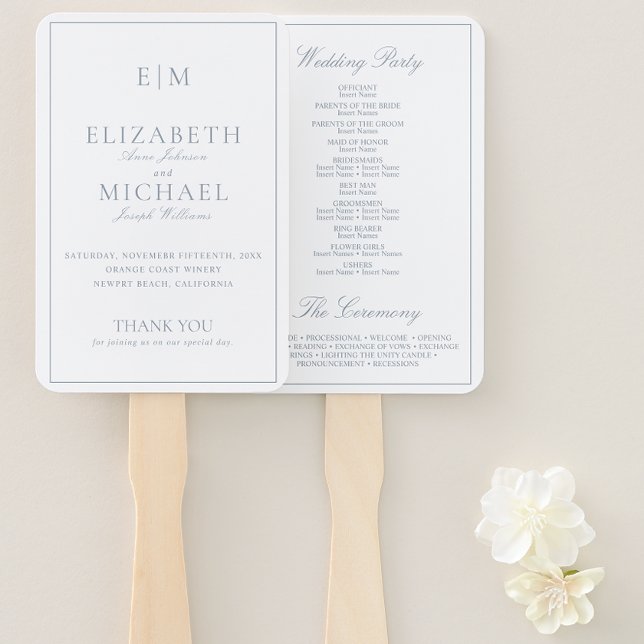 Éventail Monogramme moderne Dusty Blue Script Wedding Progr (Wedding Program Hand Fan)