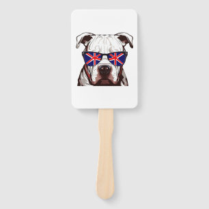 Éventail Pitbull portant des lunettes de soleil Union Jack