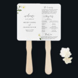 Éventail White Daisy Floral Rustic Wedding Programme<br><div class="desc">Élégant programme de mariage floral éventail main avec un agencement simple avec aquarelle peinte en blanc marguerite dans le coin supérieur gauche et le coin inférieur droit avec "bienvenue" dans un joli script manuscrit. Le dos a votre ordre de cérémonie, de mariage et message de remerciement. Cet éventail de mariées...</div>