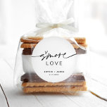 EVERLEIGH S'more Love Favoriser 1,5" Petit Sticker<br><div class="desc">Everleigh Collection - une collection étonnante et minimaliste qui dispose d'une police de calligraphie moderne qui est à la fois chic et élégant. Cette collection offre un design intemporel et élégant qui est parfait pour tous les événements, des mariages aux baby showers et tout entre les deux. Découvrez l'élégance et...</div>