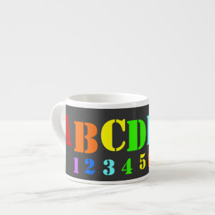 Expresso La tasse de l'enfant d'alphabet
