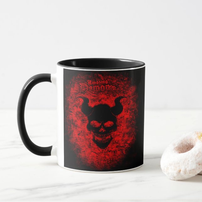 Extraordinaire démon garçon Demon Skull Mug (Avec donut)