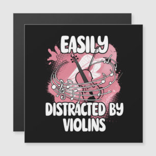 Facilement Distrait Par Les Violons