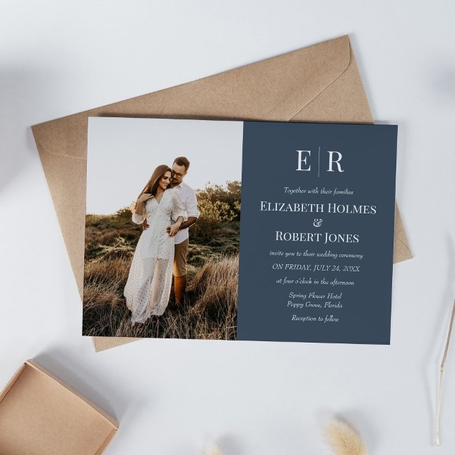 Faire carte de mariage personnalisée avec monogram (Elegant Slate Blue Monogram Custom Photo Wedding Invitation on neutral boho wedding table.)