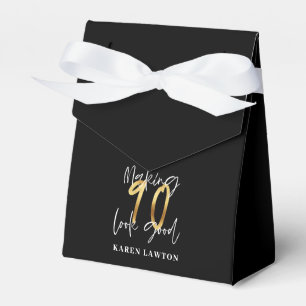 Faire paraître 90 beaux ballotins d'anniversaire 