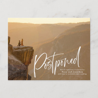 Faire-part Carte postale de report de mariage à écriture rapi