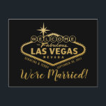 Faire-part Carte postale Mariage Las Vegas - Or<br><div class="desc">Le fameux Welcome to Las Vegas Se connecter effet fausse feuille d'or sur un arrière - plan noir de couleur modifiable. La conception créative et amusante des polices sur le dos est entièrement personnalisable. L'enseigne Fabulous Las Vegas Nevada n'a jamais été aussi élégante ! Coordonner les éléments disponibles dans la...</div>
