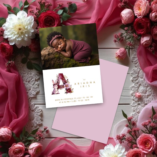 Faire-part Charming Floral A Burgundy & Glitter Newborn (Charming Romantic Floral A Initial in Burgundy & Gold Glitter Effect for Newborn Photo Announcement.)