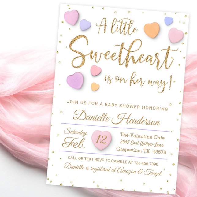 Faire-part de Baby Shower pour fille à la Saint-Va (Girl Valentine baby shower invitation with cute candy hearts. )