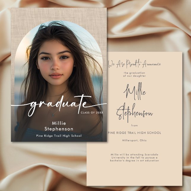 Faire-part de graduation de lin minimal moderne (Modern Minimal Linen Graduation Announcement)