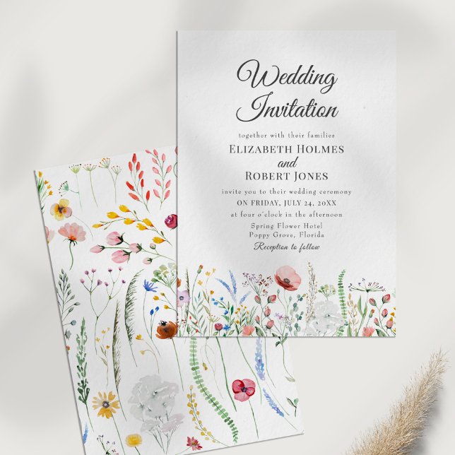 Faire-part de mariage à bordure de fleurs sauvages (Boho Colorful Wildflower Meadow Wedding Invitation on a white table.)