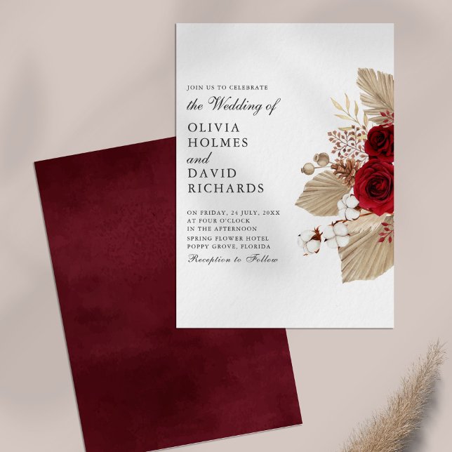 Faire-part de mariage aux roses de Bourgogne et fl (Burgundy Roses and Cotton Flowers Wedding Invitation on a table.)
