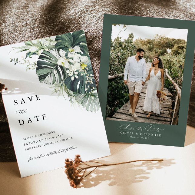 Faire-part de mariage avec photo de Monstera vert  (Tropical photo save the date sage green monstera wedding suite with couple photo card destination)