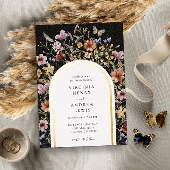 Faire-part de mariage Black Boho Arch (Black Boho Wildflower Arch Wedding Invitation Foil Invitation by Painted Paperie
)