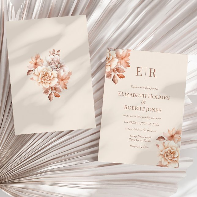 Faire-part de mariage Blush Beige Monogramme (Modern Rose Gold Floral Monogram Wedding Invitation on a sunny neutral dry palm leaf.)